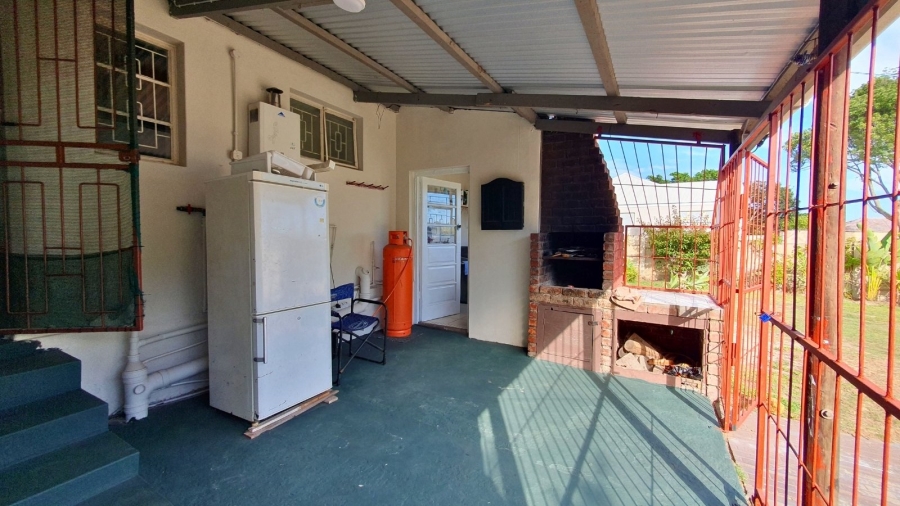 2 Bedroom Property for Sale in Albertinia Western Cape